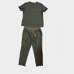Figs Moss Sage Green Scrub Set | Top & Joggers/Pants | Size XL